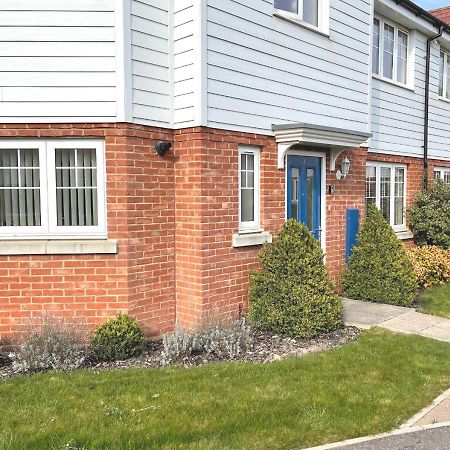 Ashford Holiday Home Sleeps 6 Free Parking Wifi Willesborough Zewnętrze zdjęcie