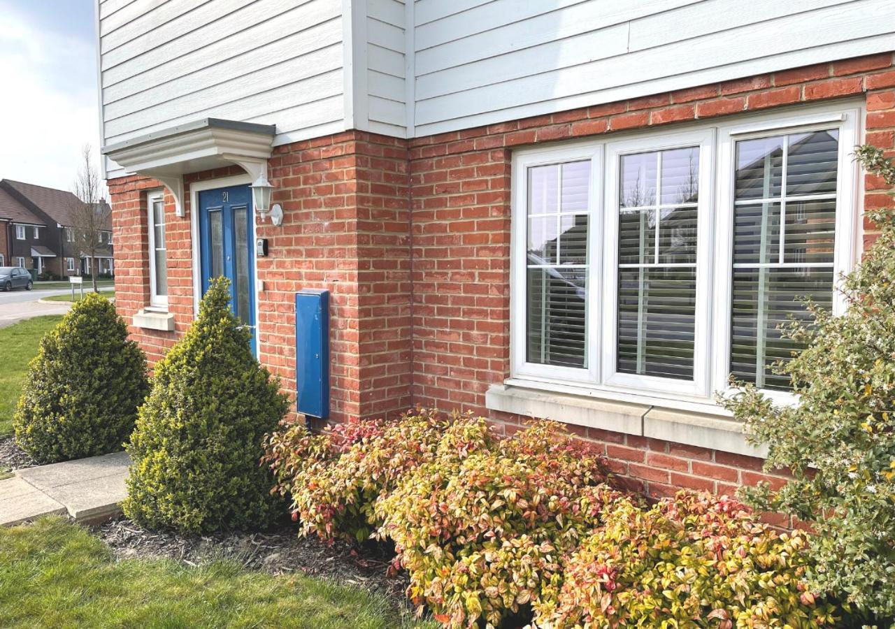 Ashford Holiday Home Sleeps 6 Free Parking Wifi Willesborough Zewnętrze zdjęcie