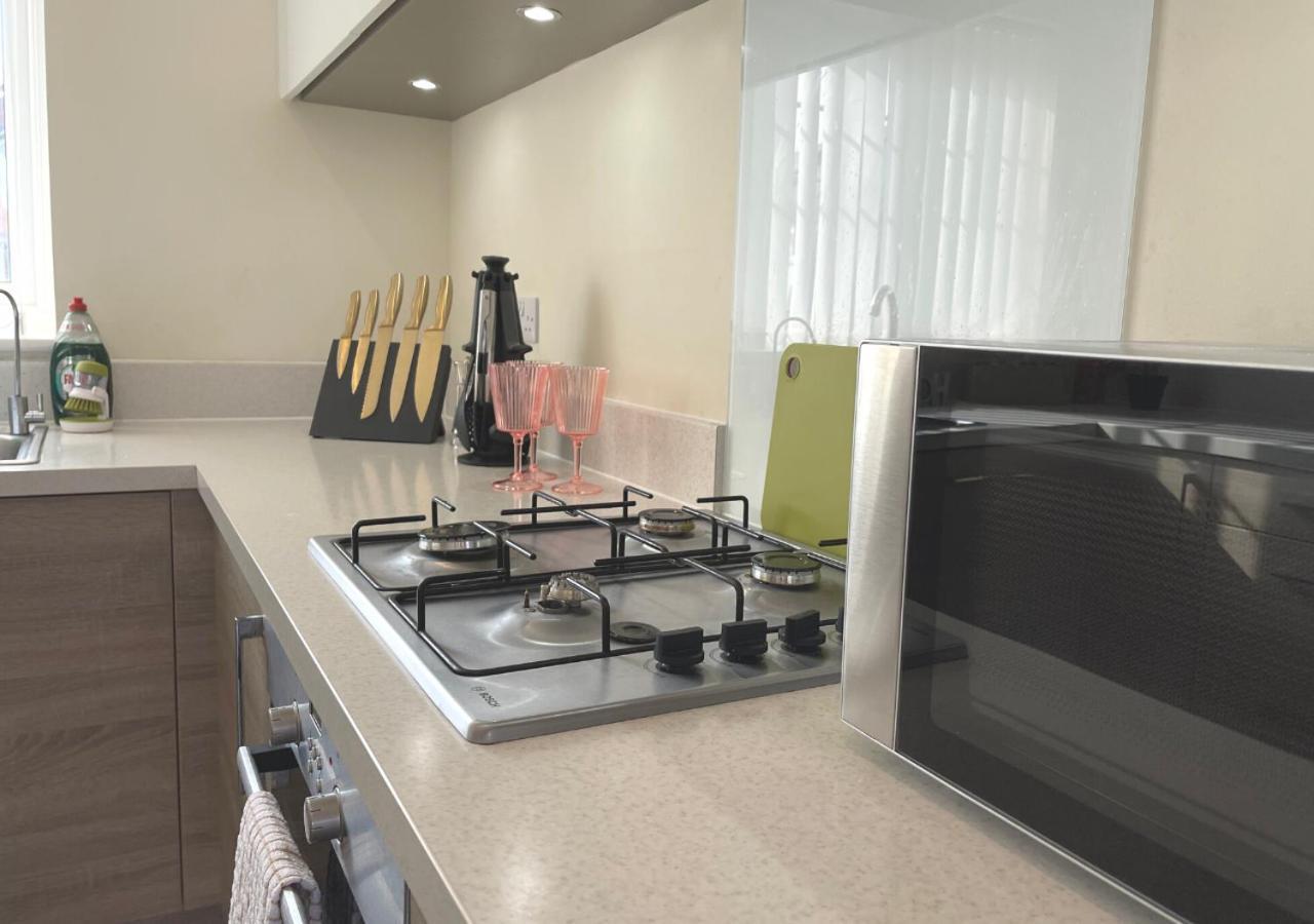 Ashford Holiday Home Sleeps 6 Free Parking Wifi Willesborough Zewnętrze zdjęcie