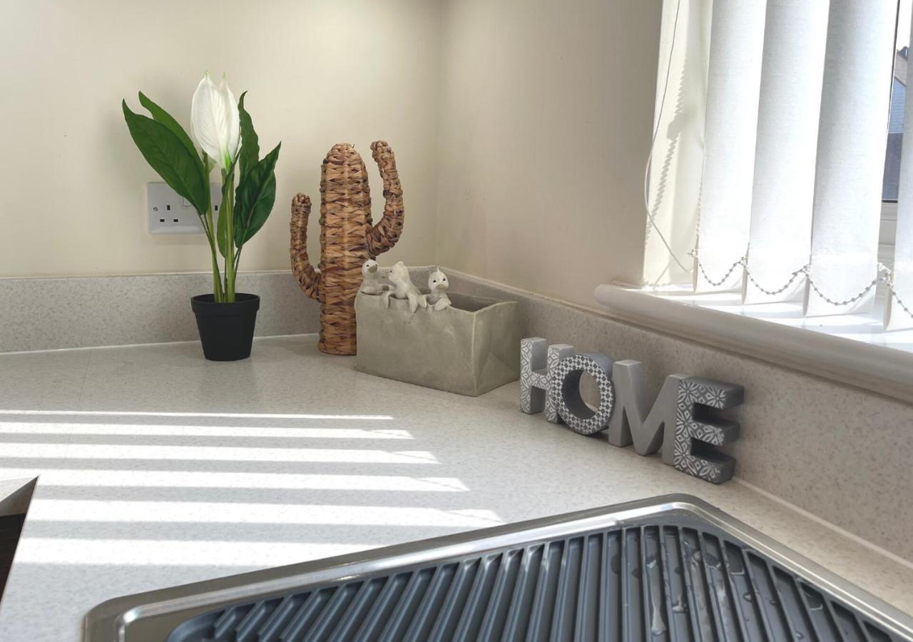 Ashford Holiday Home Sleeps 6 Free Parking Wifi Willesborough Zewnętrze zdjęcie