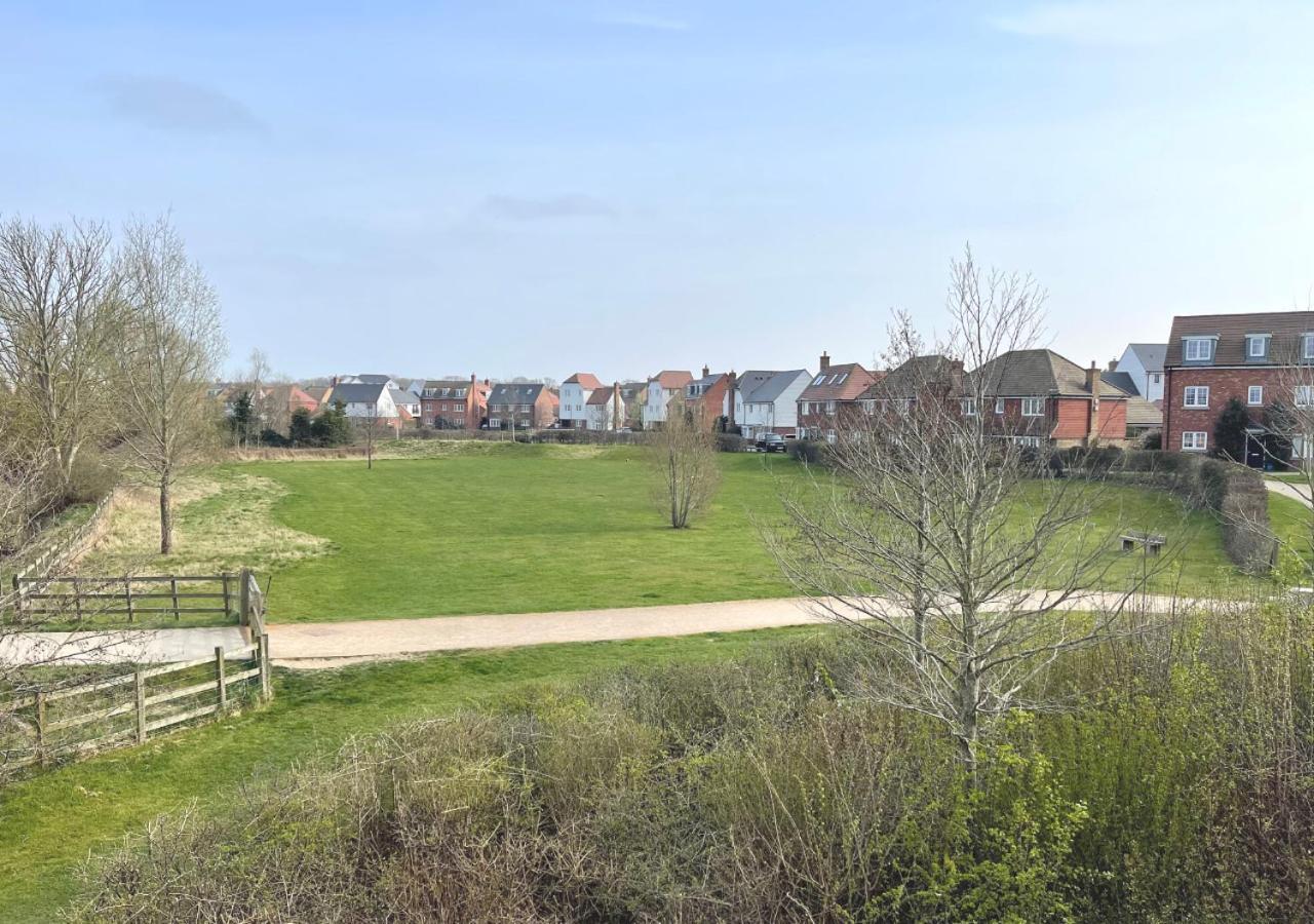 Ashford Holiday Home Sleeps 6 Free Parking Wifi Willesborough Zewnętrze zdjęcie